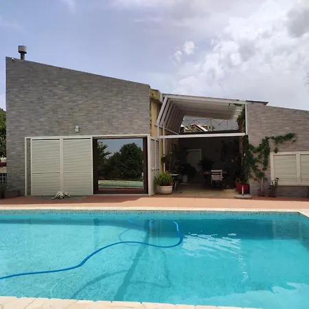 Con Piscina Sul Mare Sud Sardegna Apartmán *